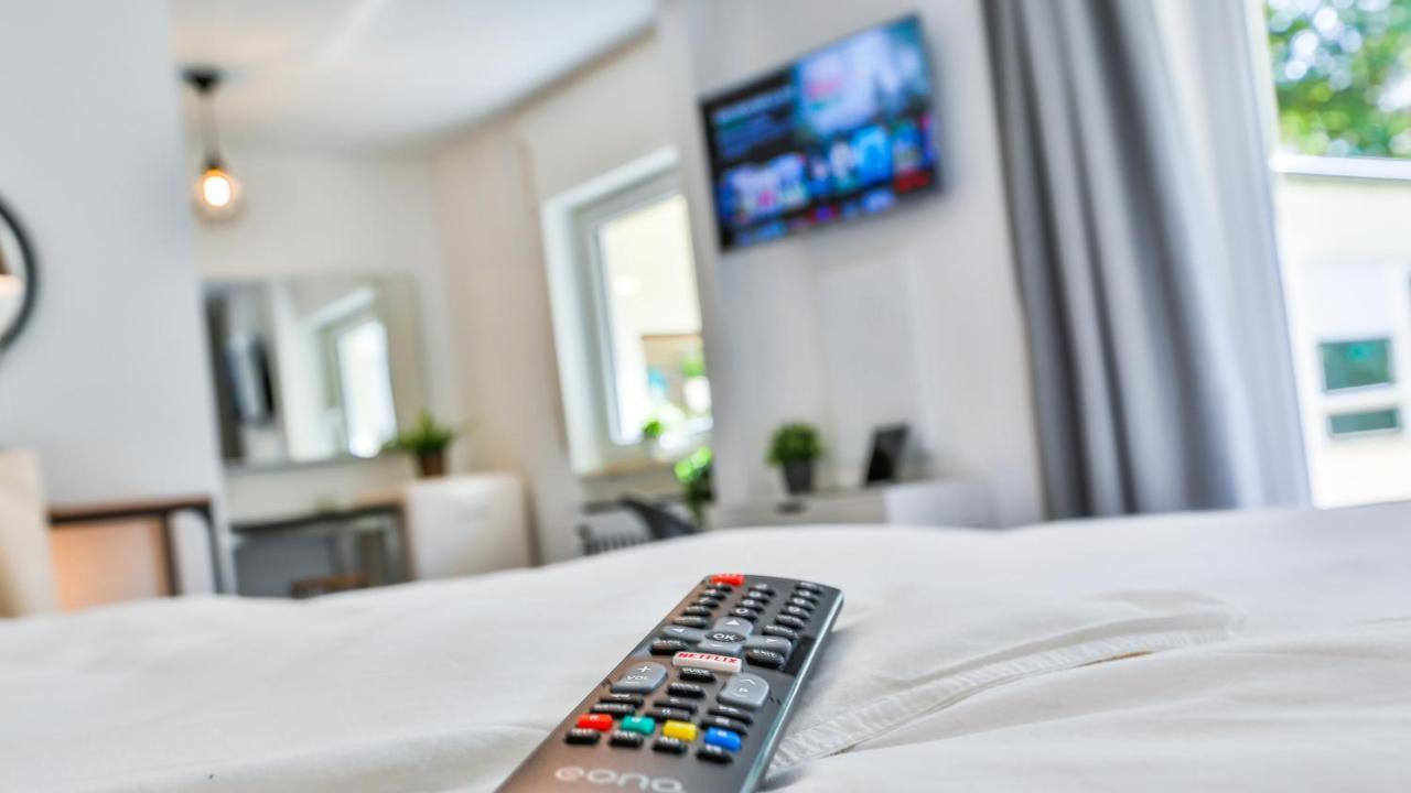 Studio HIRSCH56 - Zentral-Ruhig-Terrasse-Netflix Karlsruhe Esterno foto