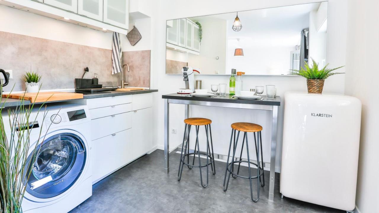 Studio HIRSCH56 - Zentral-Ruhig-Terrasse-Netflix Karlsruhe Esterno foto
