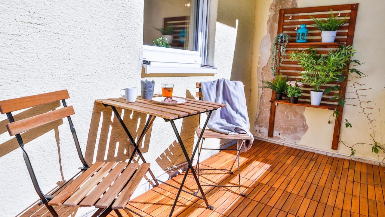 Studio HIRSCH56 - Zentral-Ruhig-Terrasse-Netflix Karlsruhe Esterno foto