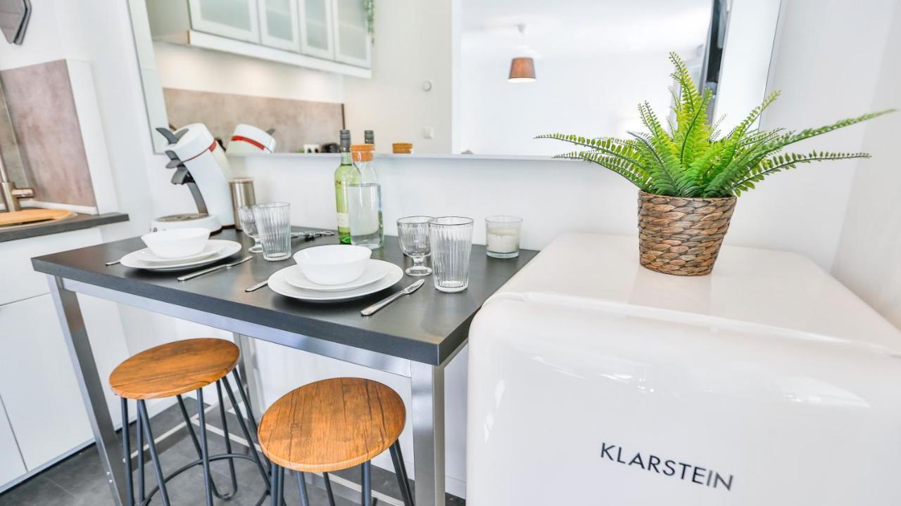 Studio HIRSCH56 - Zentral-Ruhig-Terrasse-Netflix Karlsruhe Esterno foto